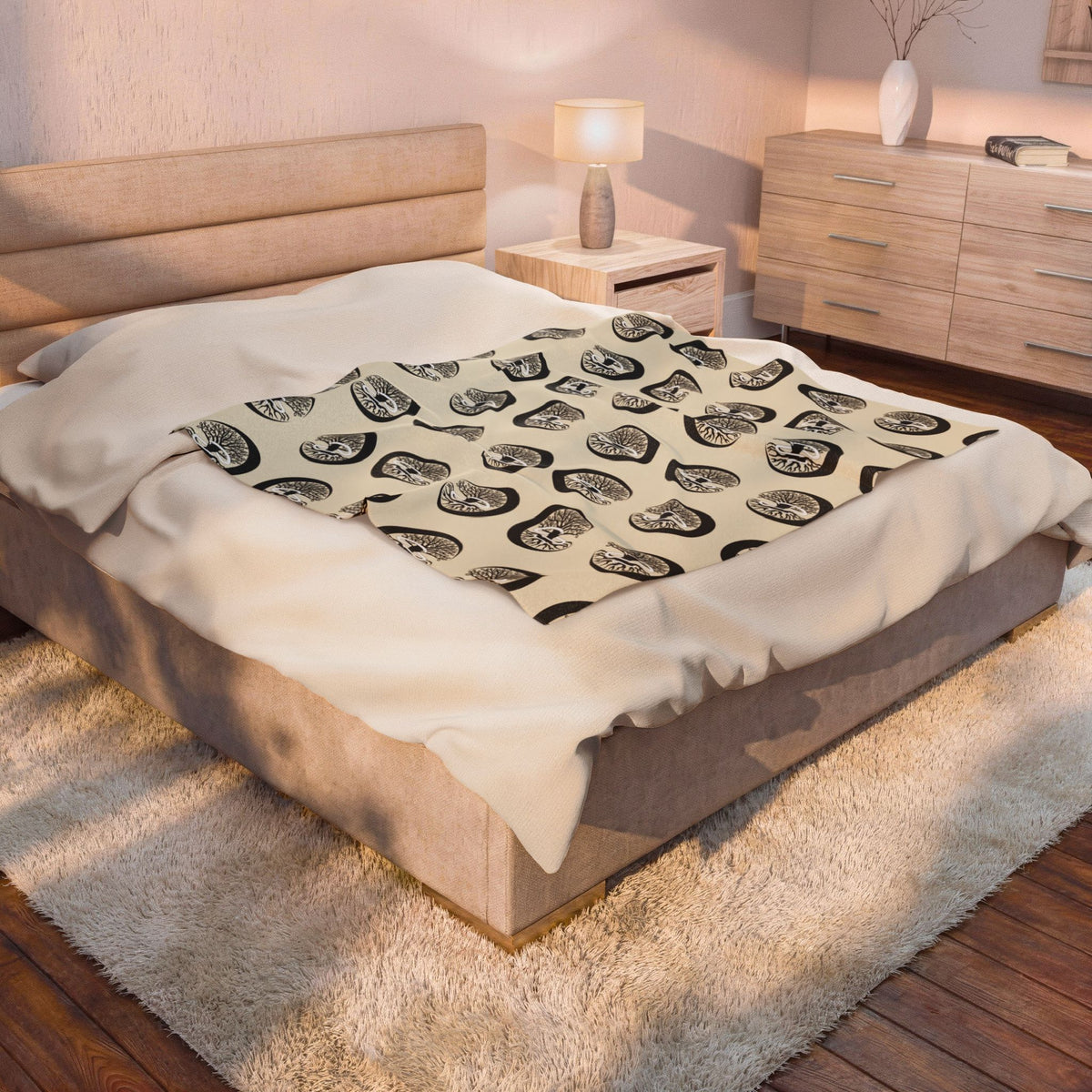 Tree of Life and Serpent Pattern Velveteen Plush Blanket