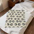 Tree of Life and Serpent Pattern Velveteen Plush Blanket