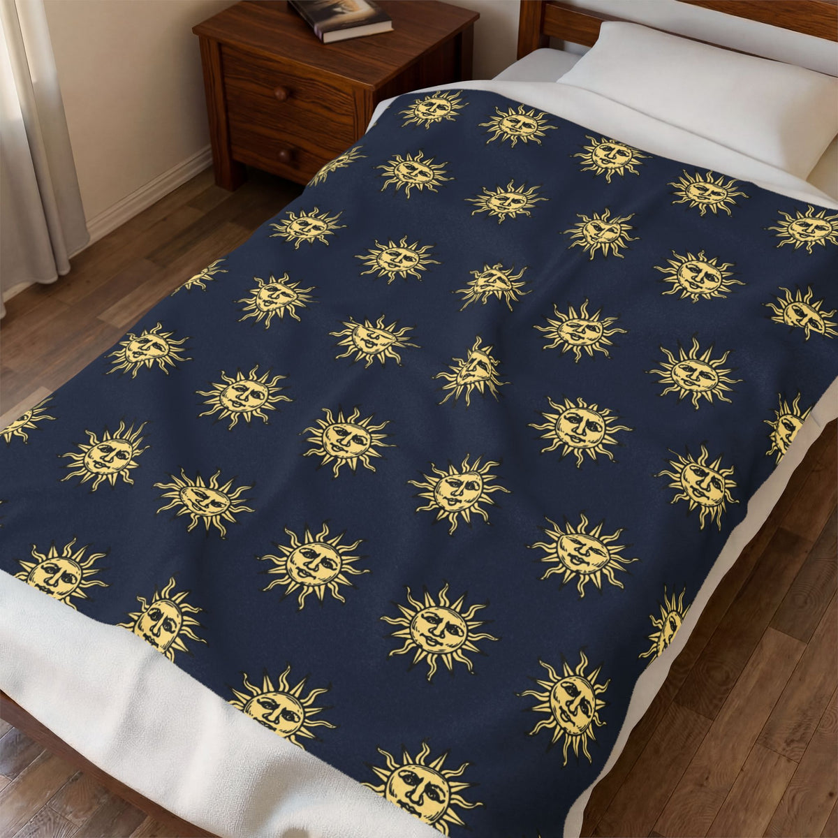 Woodcut Sun Face Pattern Velveteen Plush Blanket