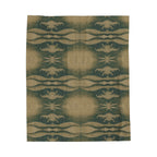 Rough Waves Pattern Velveteen Plush Blanket