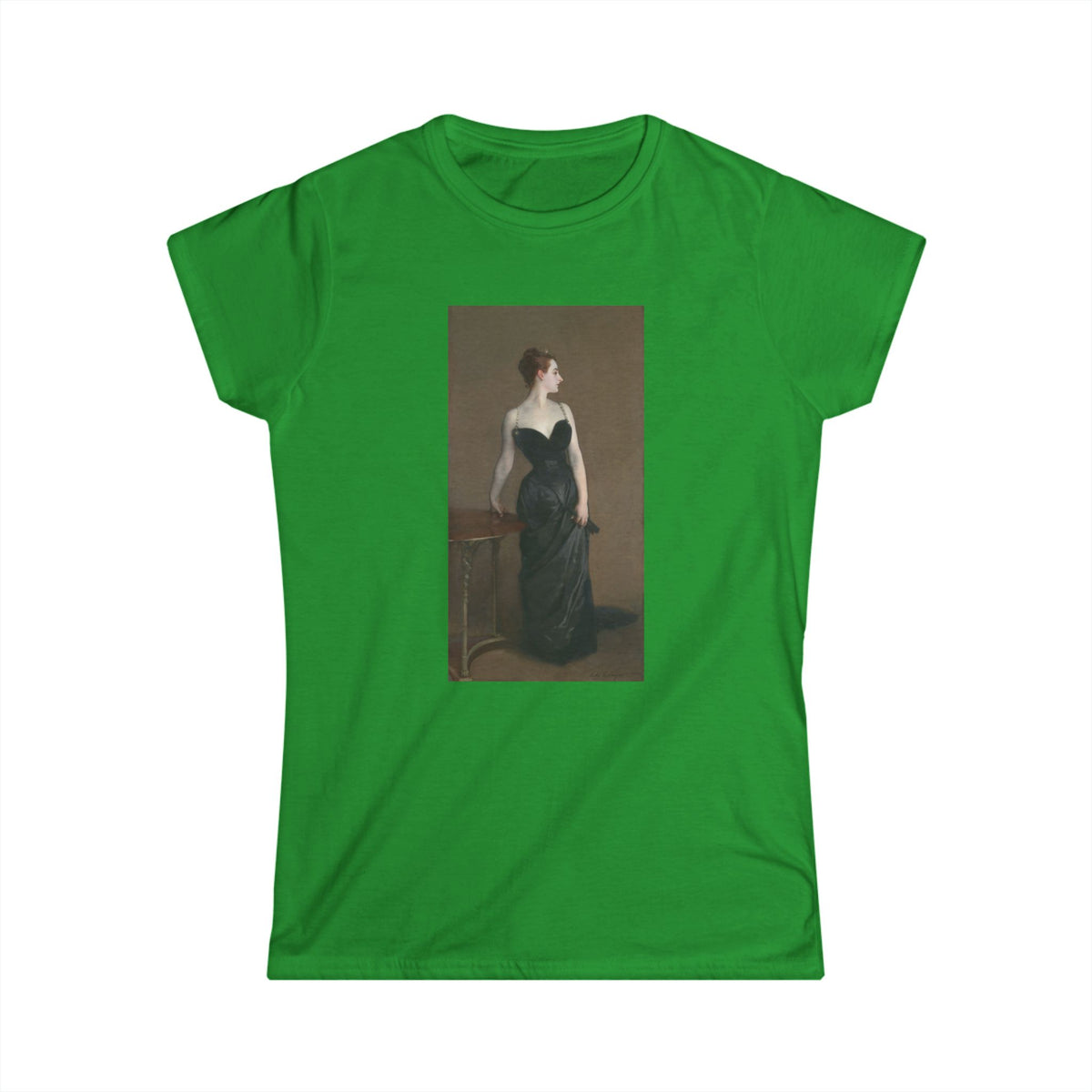 Madame X Tee