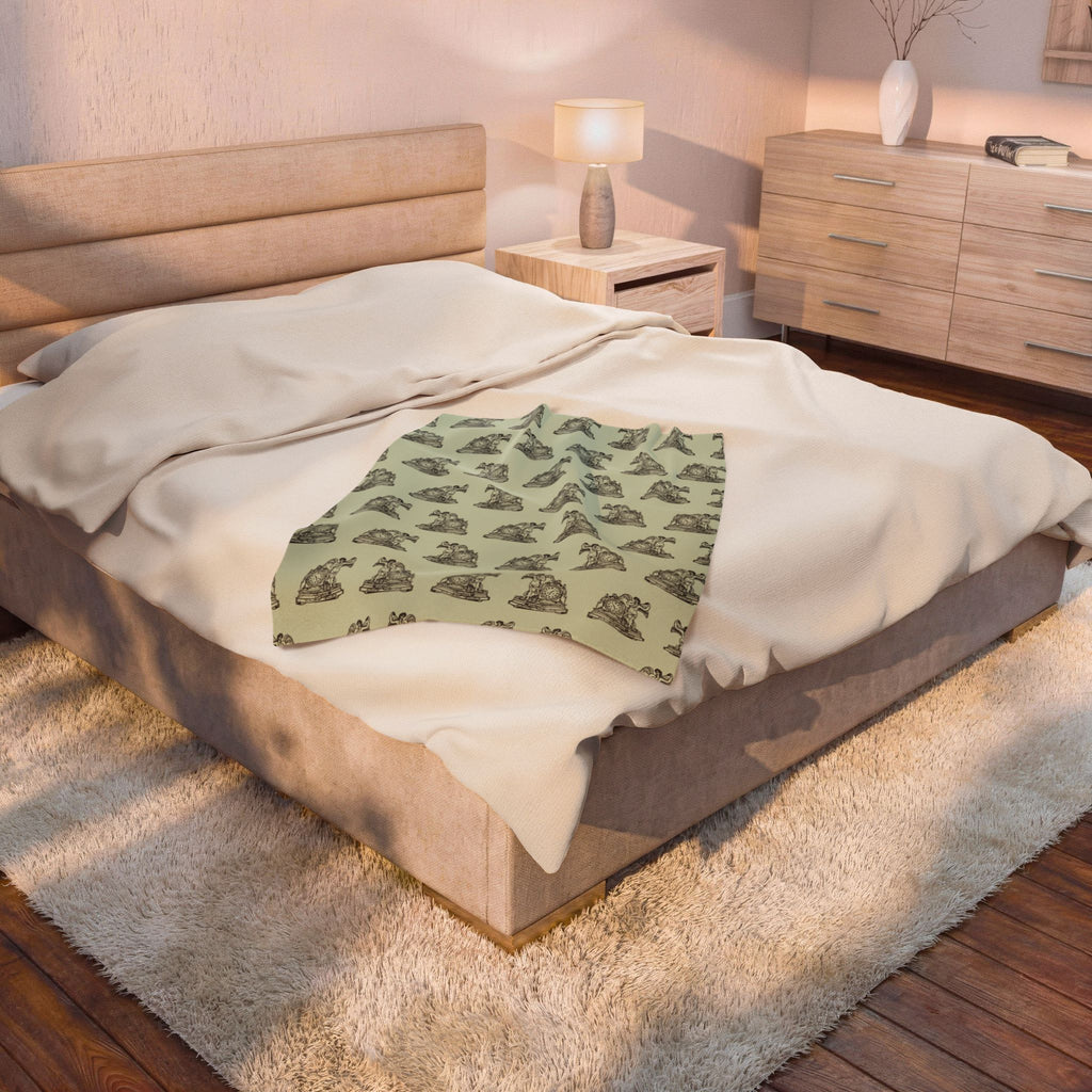 Angel and Clock Pattern Velveteen Plush Blanket