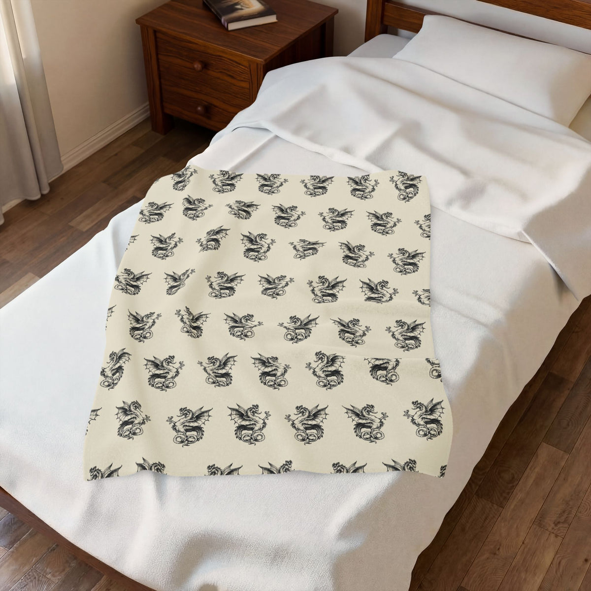 Vintage Dragon Pattern Velveteen Plush Blanket